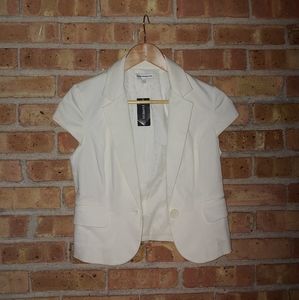 Express.Min Short Sleeved Blazer NEVER WORN